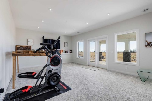 75 Muirfield Close, Lyalta, AB - Indoor