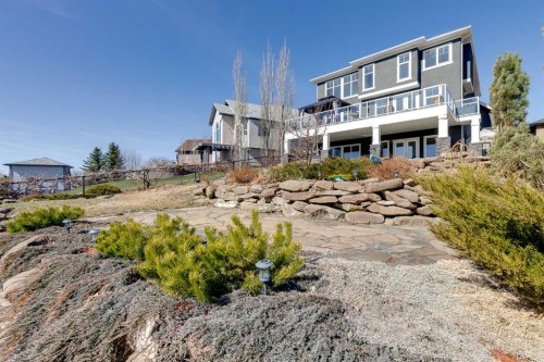 75 Muirfield Close, Lyalta, AB - Outdoor