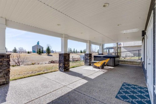 75 Muirfield Close, Lyalta, AB - Outdoor With Exterior