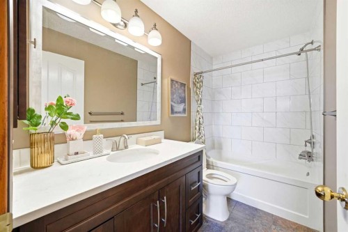 129 Arbour Ridge Circle Nw, Calgary, AB - Indoor Photo Showing Bathroom
