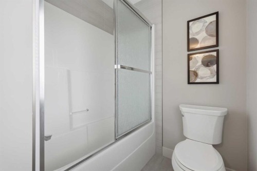 86 Panton View Nw, Calgary, AB - Indoor Photo Showing Bathroom