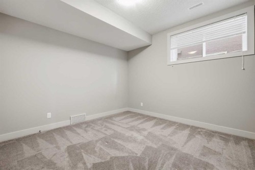 86 Panton View Nw, Calgary, AB - Indoor Photo Showing Other Room