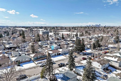 7427 25 Street Se, Calgary, AB - Outdoor With View