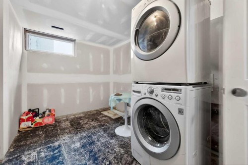 81 Westminster Drive Sw, Calgary, AB - Indoor Photo Showing Laundry Room