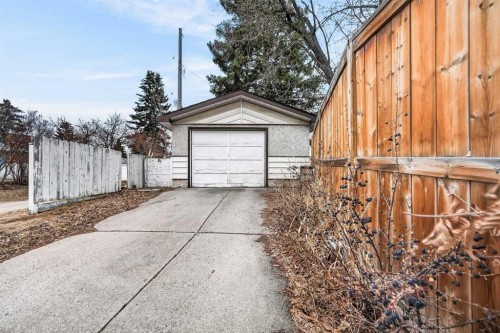 81 Westminster Drive Sw, Calgary, AB - Outdoor