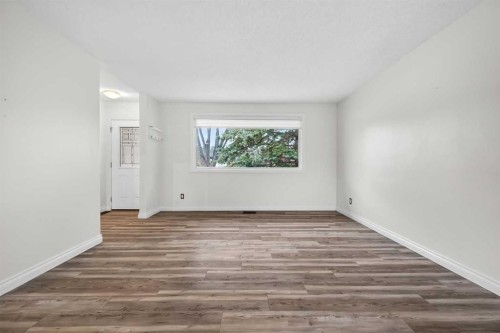 81 Westminster Drive Sw, Calgary, AB - Indoor Photo Showing Other Room