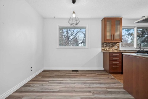 81 Westminster Drive Sw, Calgary, AB - Indoor