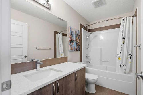 95 Nolanlake Cove Nw, Calgary, AB - Indoor Photo Showing Bathroom