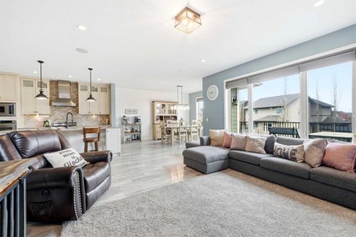 6 Ranchers Manor, Okotoks, AB - Indoor Photo Showing Living Room