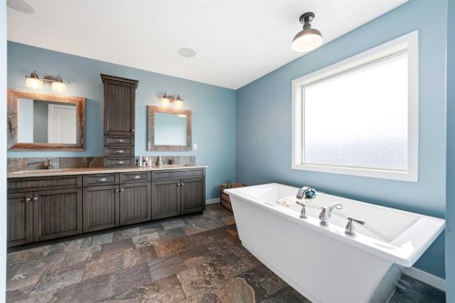 6 Ranchers Manor, Okotoks, AB - Indoor Photo Showing Bathroom