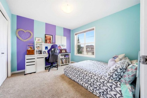 6 Ranchers Manor, Okotoks, AB - Indoor Photo Showing Bedroom