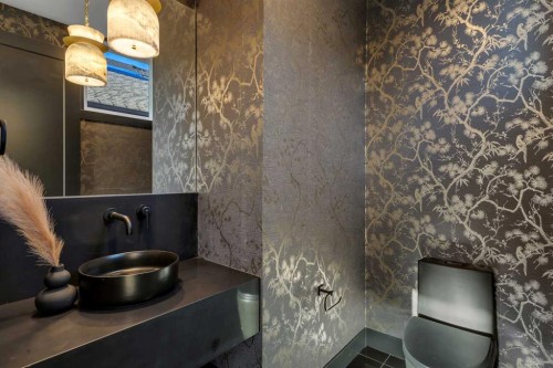 1321 10 Avenue Se, Calgary, AB - Indoor