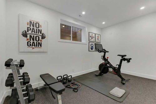 1321 10 Avenue Se, Calgary, AB - Indoor Photo Showing Gym Room