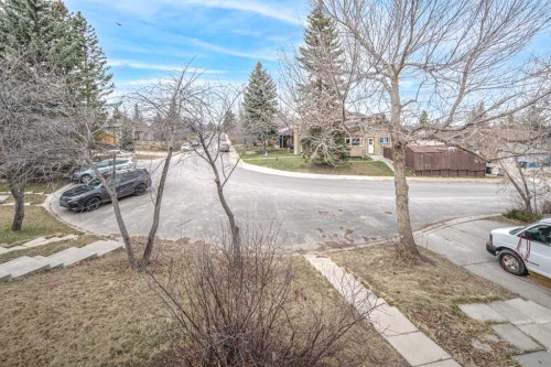 47 Bermuda Way Nw, Calgary, AB - Outdoor With View