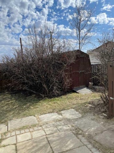 47 Bermuda Way Nw, Calgary, AB - Outdoor With View