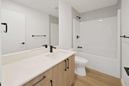 82 Heritage Circle, Cochrane, AB - Indoor Photo Showing Bathroom