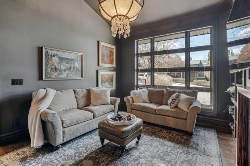1928 10A Street Sw, Calgary, AB - Indoor Photo Showing Living Room