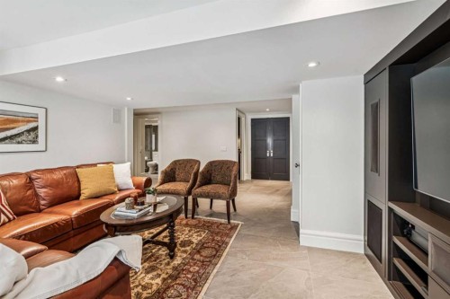1928 10A Street Sw, Calgary, AB - Indoor Photo Showing Living Room