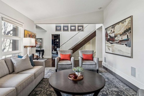 1928 10A Street Sw, Calgary, AB - Indoor Photo Showing Living Room