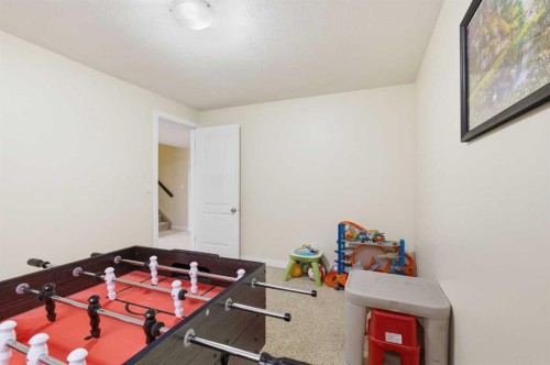 18 Royal Crest Way Nw, Calgary, AB - Indoor Photo Showing Other Room