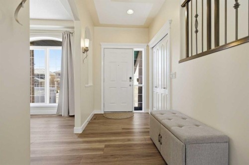 18 Royal Crest Way Nw, Calgary, AB - Indoor Photo Showing Other Room