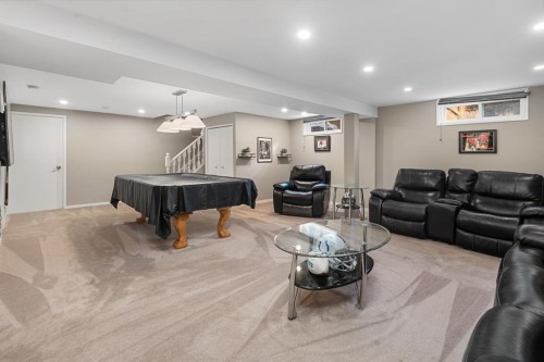 3144 Breen Crescent Nw, Calgary, AB - Indoor Photo Showing Other Room