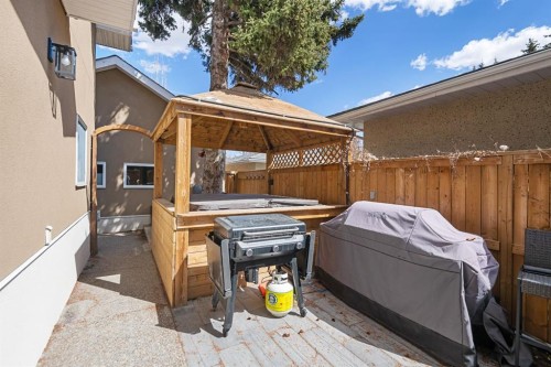 3144 Breen Crescent Nw, Calgary, AB - Outdoor