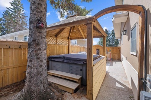 3144 Breen Crescent Nw, Calgary, AB - Outdoor With Exterior