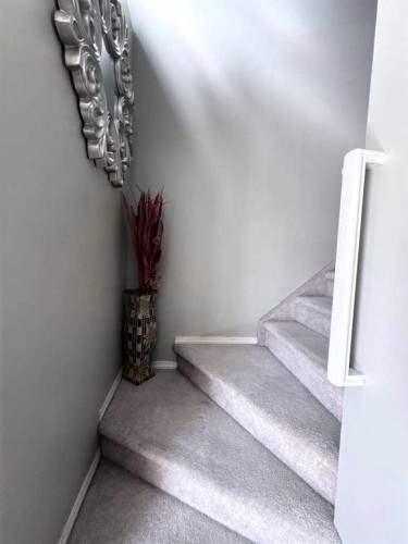 138 Saddlebrook Point Ne, Calgary, AB - Indoor Photo Showing Other Room