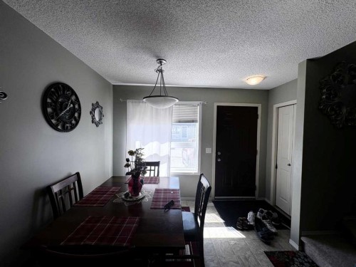 138 Saddlebrook Point Ne, Calgary, AB - Indoor Photo Showing Dining Room