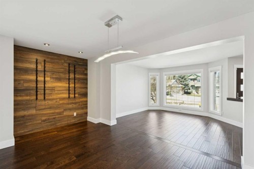 15 Springbank View Sw, Calgary, AB - Indoor
