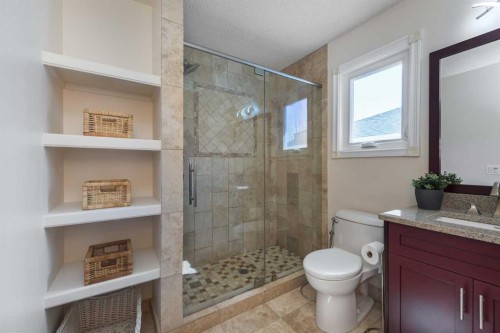179 Scanlon Green Nw, Calgary, AB - Indoor Photo Showing Bathroom