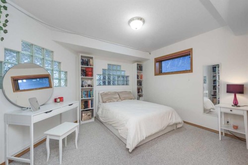 179 Scanlon Green Nw, Calgary, AB - Indoor Photo Showing Bedroom
