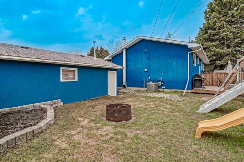 252 Allan Crescent Se, Calgary, AB - Outdoor