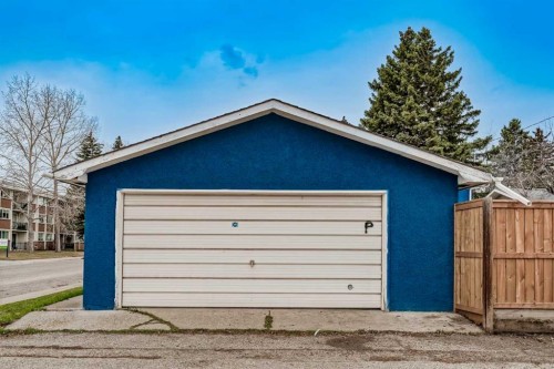 252 Allan Crescent Se, Calgary, AB - Outdoor