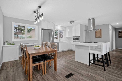 252 Allan Crescent Se, Calgary, AB - Indoor Photo Showing Dining Room
