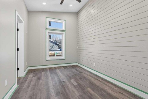 #14-320 7 Avenue Ne, Three Hills, AB - Indoor Photo Showing Other Room