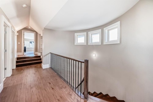 55 Aspen Meadows Green Sw, Calgary, AB - Indoor Photo Showing Other Room