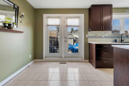 4811 60 Street Ne, Calgary, AB - Indoor