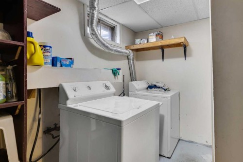 4811 60 Street Ne, Calgary, AB - Indoor Photo Showing Laundry Room