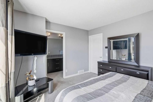 571 Mahogany Boulevard Se, Calgary, AB - Indoor Photo Showing Bedroom