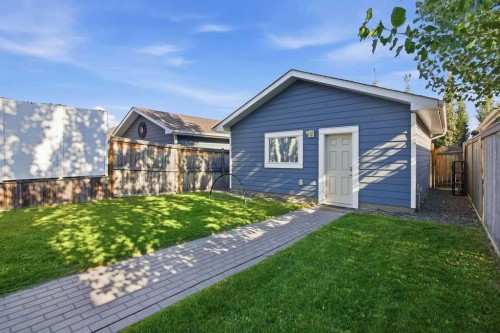 571 Mahogany Boulevard Se, Calgary, AB - Outdoor