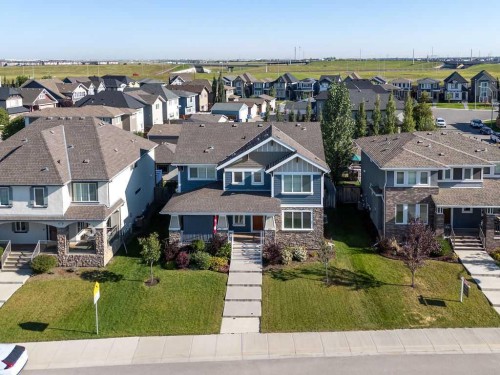 571 Mahogany Boulevard Se, Calgary, AB - Outdoor With Facade