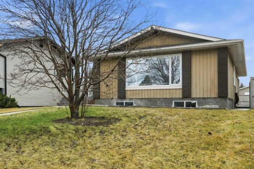 138 Midcrest Crescent Se, Calgary, AB - Outdoor