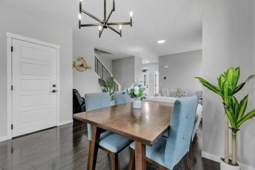 120 Belmont Villas Sw, Calgary, AB - Indoor Photo Showing Dining Room