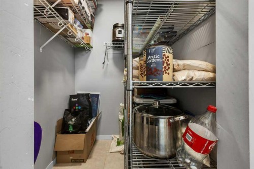 120 Belmont Villas Sw, Calgary, AB - Indoor