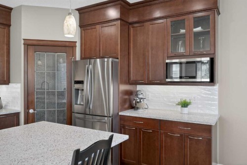 385 Rainbow Falls Way, Chestermere, AB - Indoor Photo Showing Kitchen