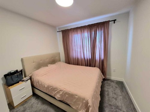125 Sage Hill Circle, Calgary, AB - Indoor Photo Showing Bedroom