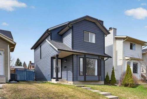 35 Martinview Crescent Ne, Calgary, AB - Outdoor