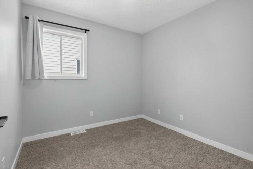 35 Martinview Crescent Ne, Calgary, AB - Indoor Photo Showing Other Room